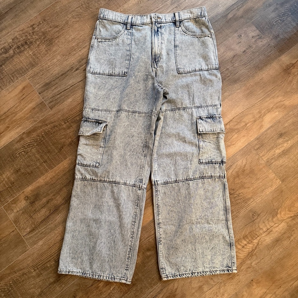 SO Womens XL Light Wash Cargo Carpenter Wide Leg Jeans Y2K Vintage Inspired Blue